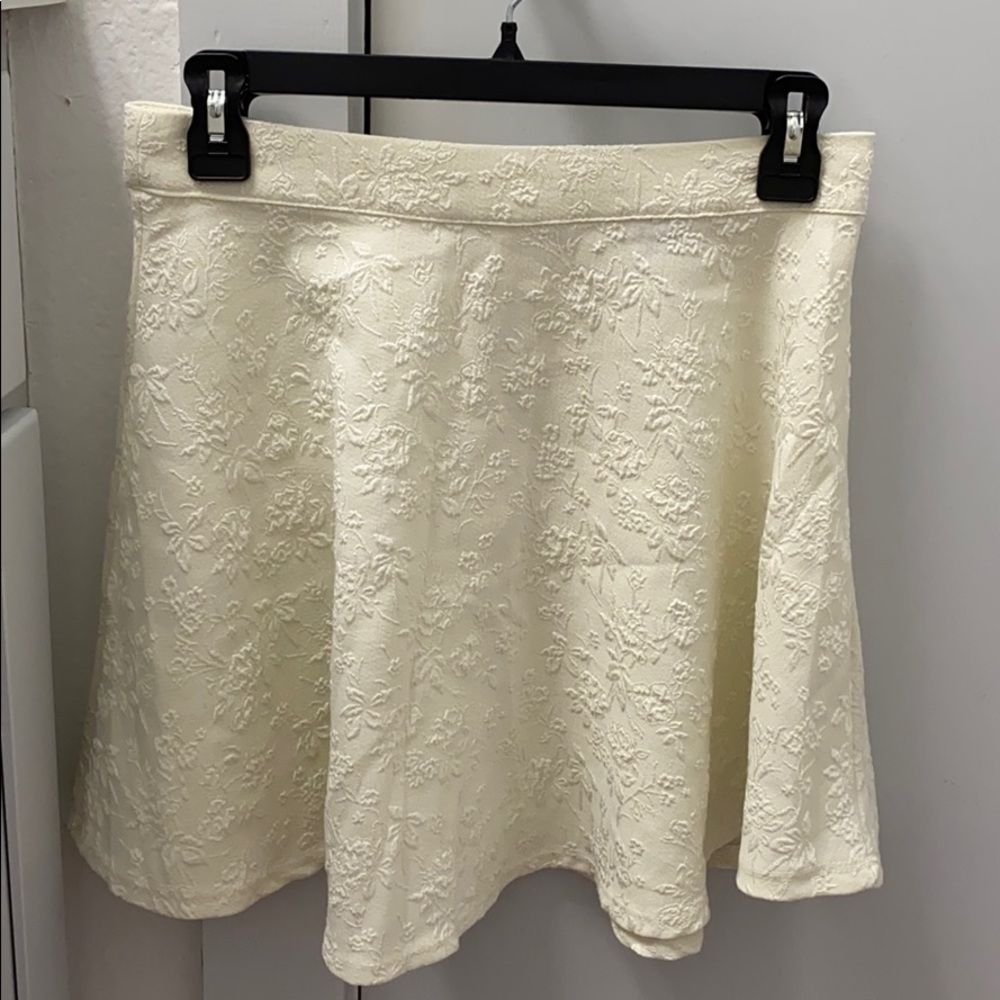 Forever 21 White Floral Print Skirt